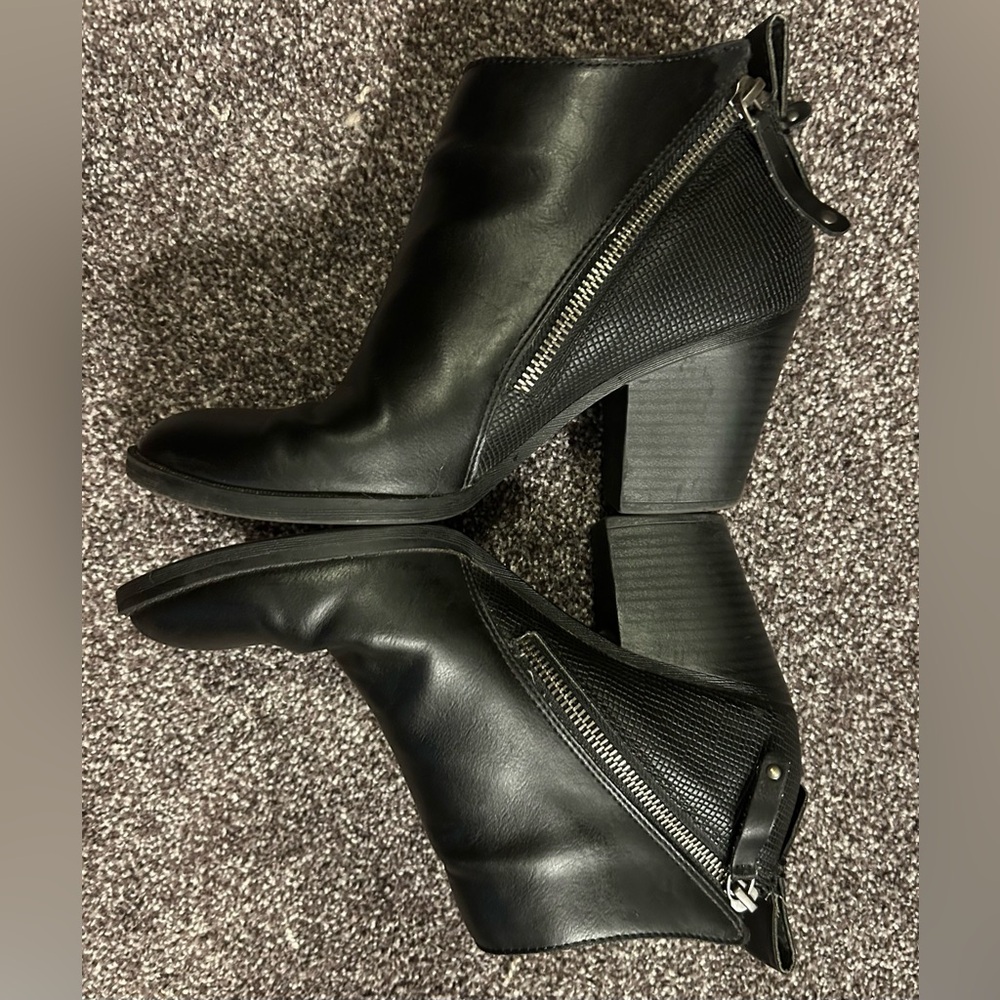 DV Black Ankle Boots; Dual Zip-up; 3 1/4” heel